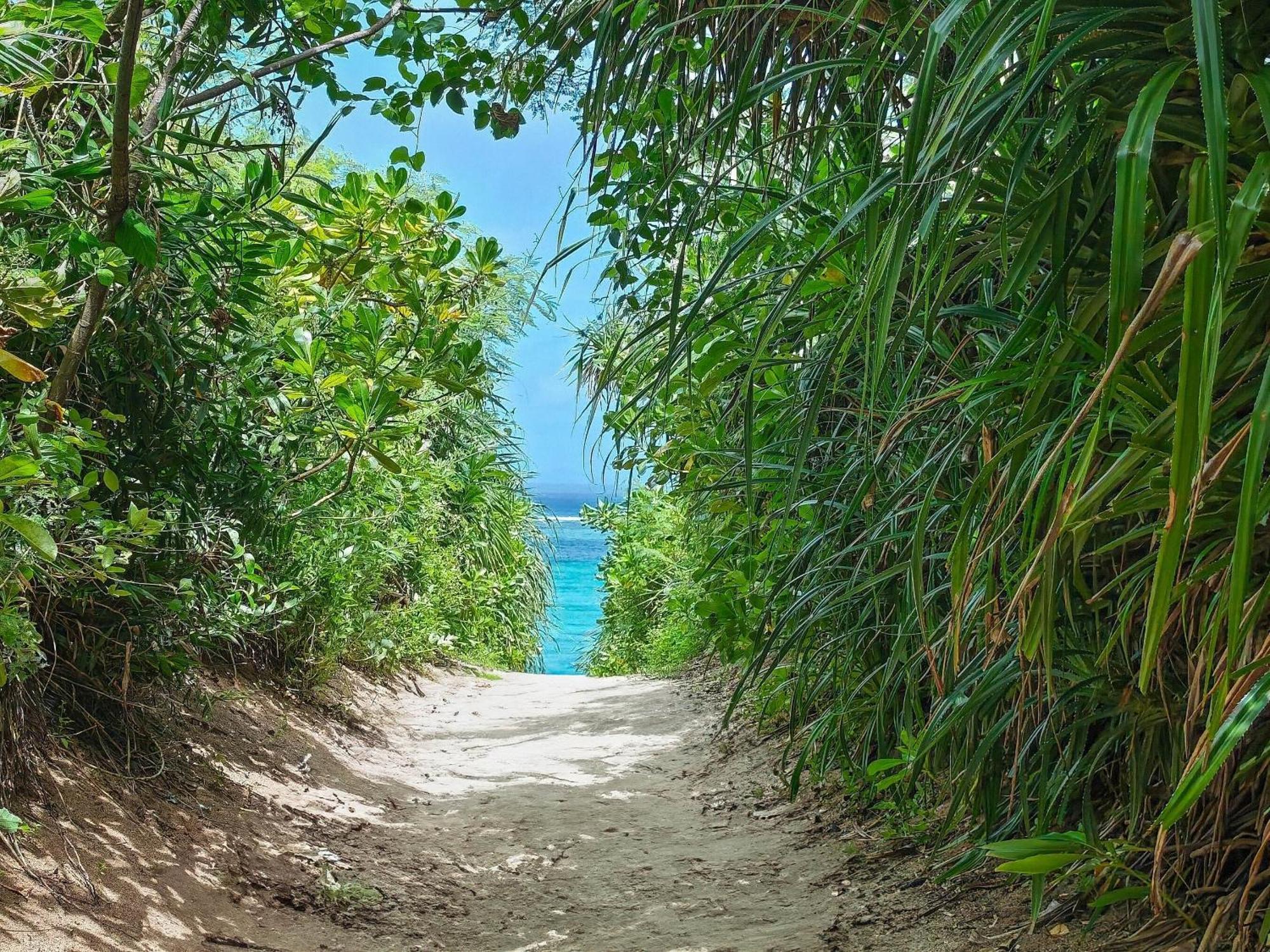 Nagahama Beach Resort Kanon Nakijin Esterno foto